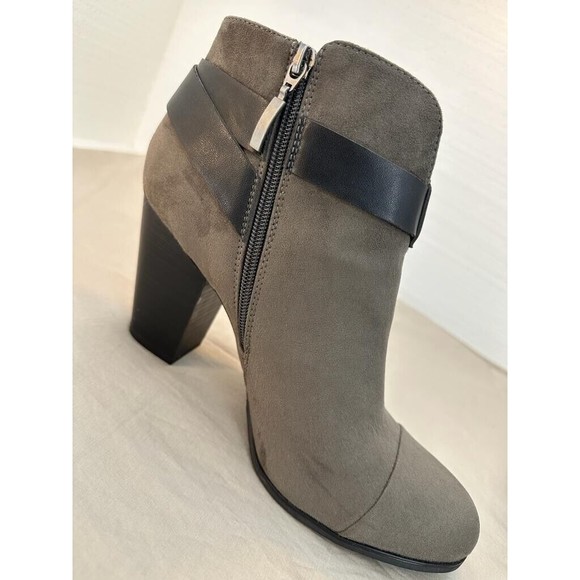 Limelight Jena Faux Suede Tan Ankle Booties, Gray. Size: 10 - Picture 4 of 16